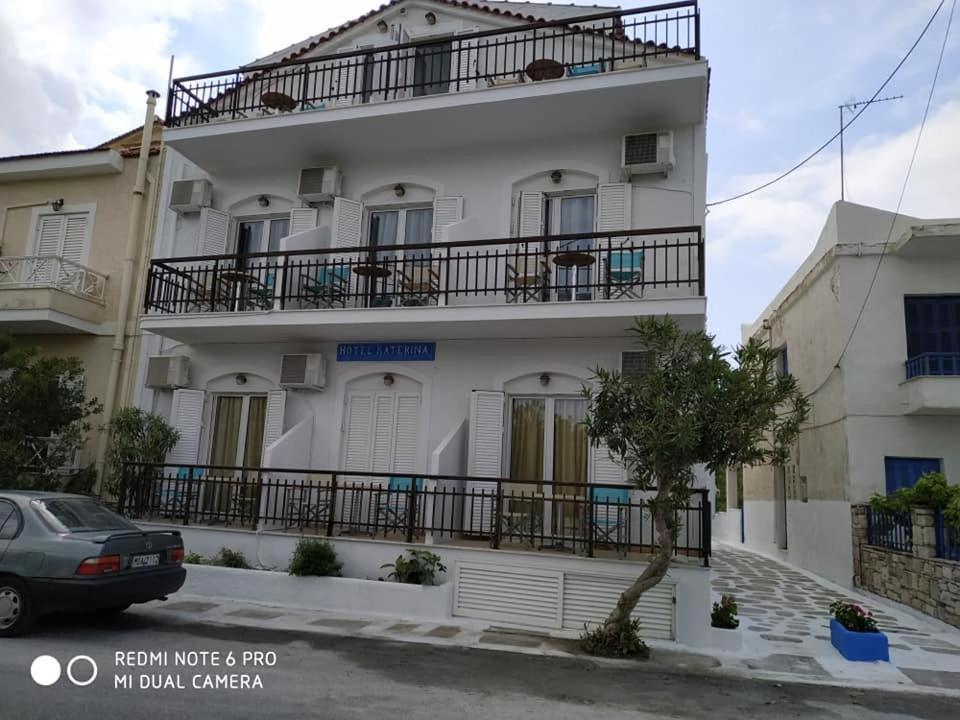 Hotel Katerina ปีตาโกเรโย ภายนอก รูปภาพ