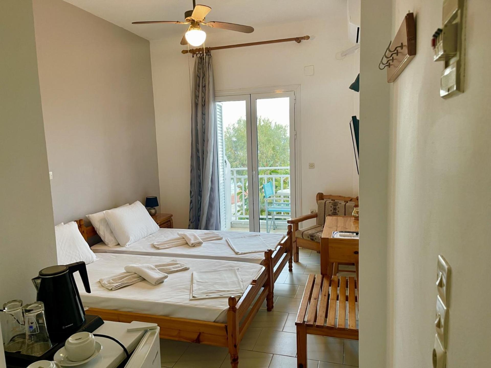 Hotel Katerina ปีตาโกเรโย ภายนอก รูปภาพ